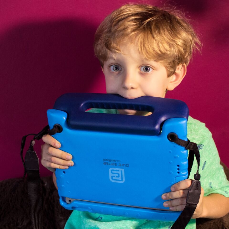 PureSenseCases's tweet photo. Stepping into the holiday season - do you have your #PureSenseCases Buddy yet? It makes a great gift! 🎁🎄 https://t.co/kB85crcKfN
