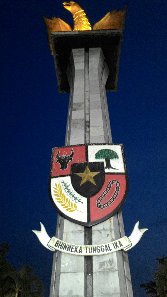 Garuda
Pancasila
Bhineka Tunggal Ika

INDONESIAku INDONESIAmu jg
Mari jaga bersama.
#banggasitubondo