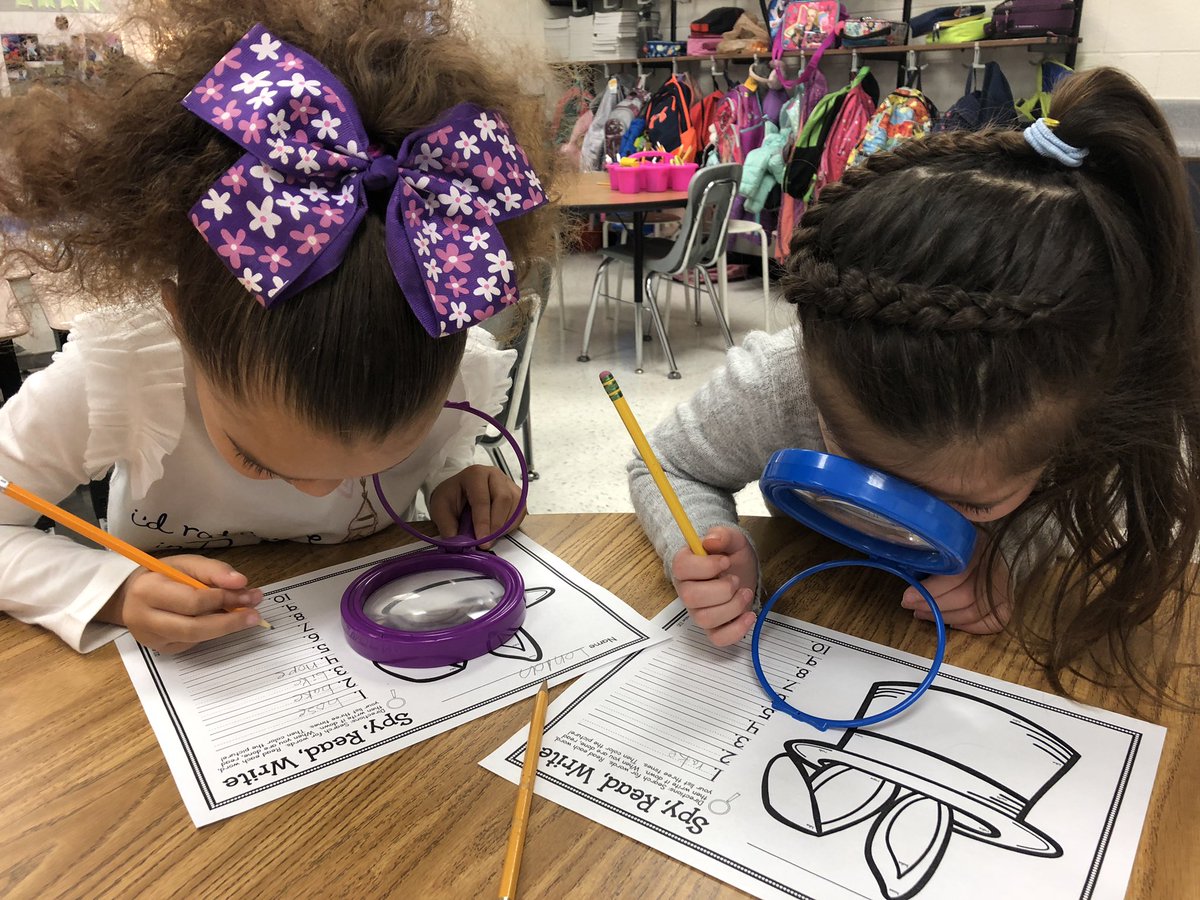 Searching for sneaky e words! <a href="/BSTElementary/">Belmont Station</a>