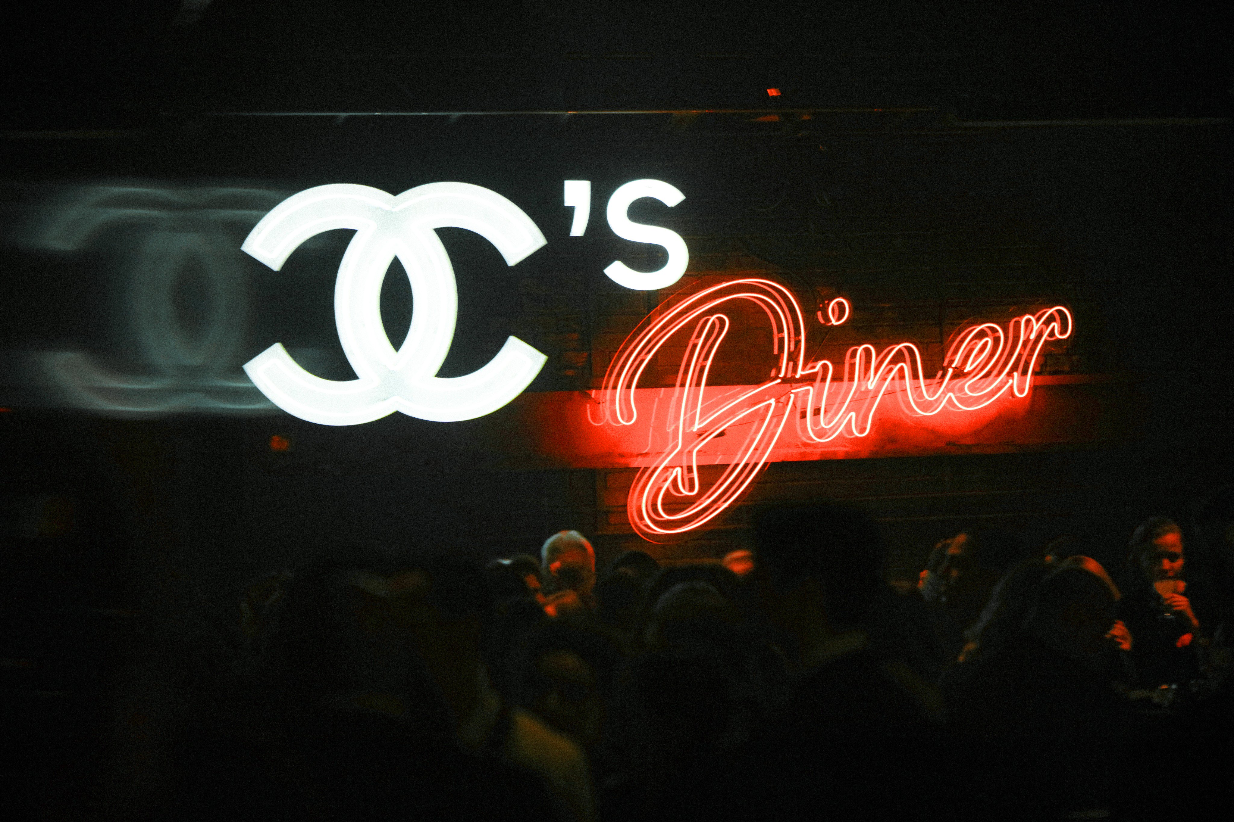 chanel light up sign