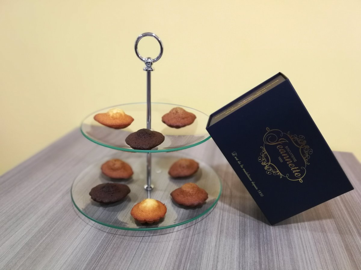 Premier selfie madeleine #biscuiteriejeannette

Toute l'équipe remercie @Aurore_CM pour cette pause gourmande ! 😋
#MadeinNormandie #JeudiPhoto #Selfie