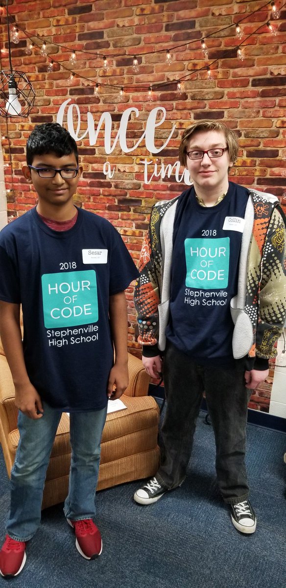 teacherin100's tweet photo. #HourOfCode was a HIT!! Special thanks to Sesar &amp; Collin #experts https://t.co/0PDGLOccIf