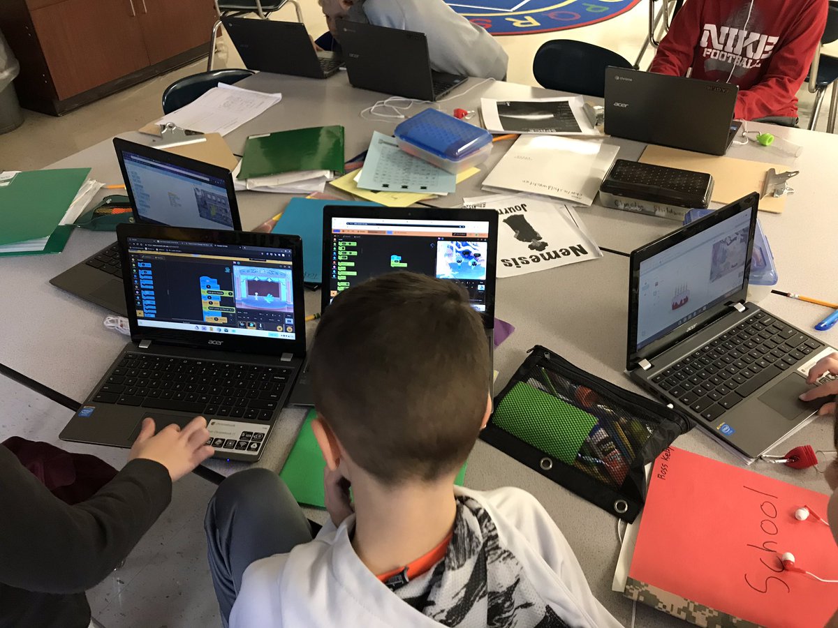 cjbrady4's tweet image. 3rd graders learning how to take on the world with code and “An Unusual Discovery” #CSFirst #E4Tech #TECHCORPS #CSEdWeek @tjebert #hourofcode