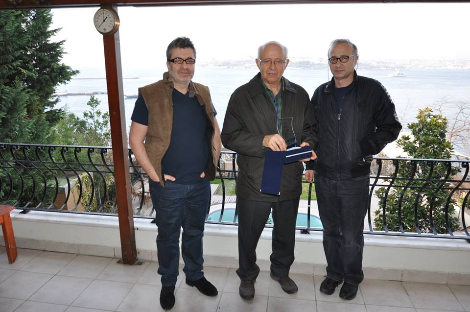 Statü ailesinin değerli kaptanlarından Sayın RECEP GÜLER'i bugün akşam saatlerinde vefat ettigini üzülerek bildirmek isteriz.

Başta ailesi , M/V Türkan Saylan personeli ve tüm Statü ailesi olarak hepimizin başı sağolsun.