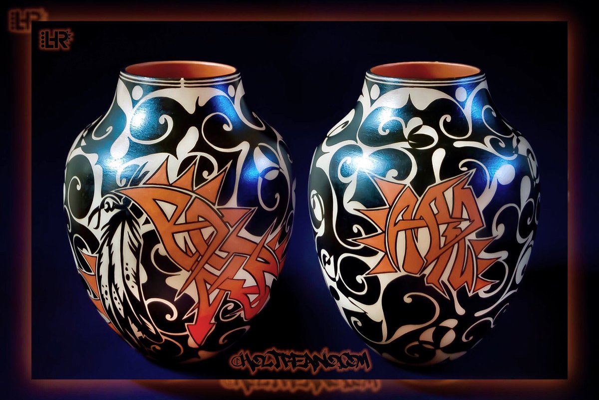 ReanoHarlan's tweet photo. https://t.co/O9WatMOGyA
#Tbt #graffitipot #Reano #clay #pottery #ceramics #art #opart #graffiti #feather #bnw #graffitiart #graffitipottery #HR https://t.co/fPpMv0zJ4Q