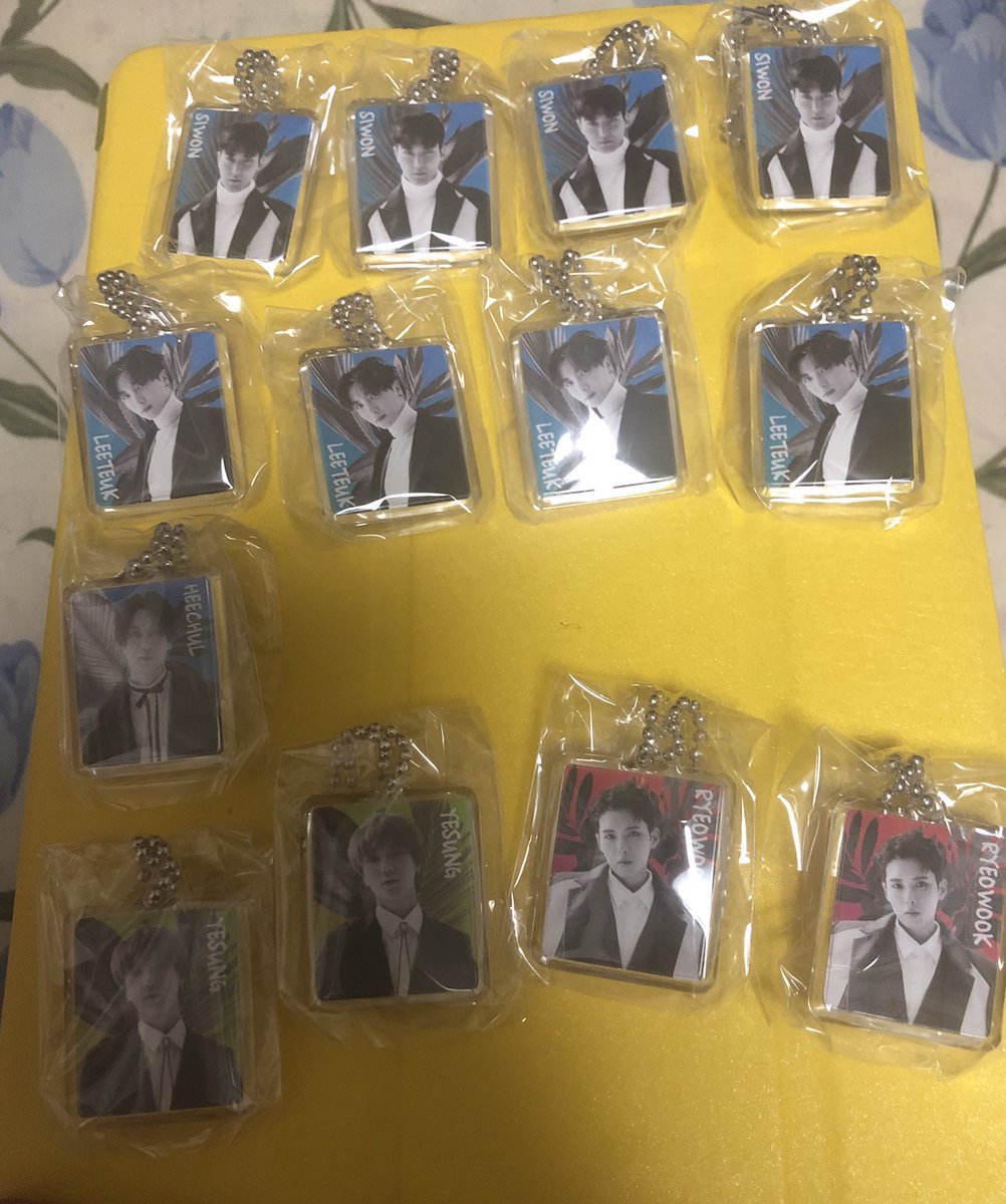 donghae1015n1's tweet photo. [拡散希望]
SUPER JUNIOR スジュ
OMT One More Time ガチャ

譲) シウォン リョウク イトゥク イェソン ヒチョル
求) ドンヘ ウニョク

条件合う方がいらっしゃいましたらお声かけください。よろしくお願いします。 https://t.co/vUl16lqjWe
