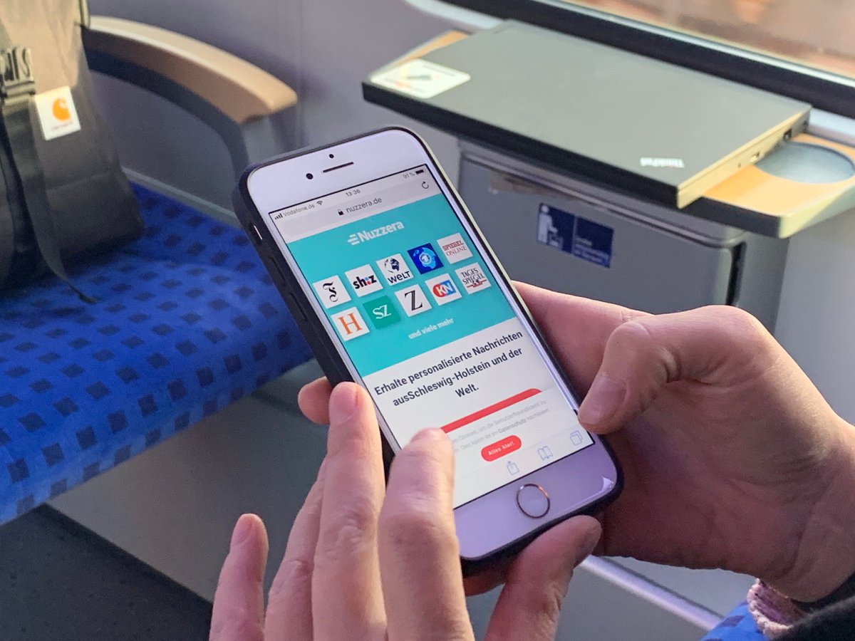 Nuzzera's tweet photo. 🐟⚓️🌊 Moin ihr Nordlichter! 🚊 Ab dieser Woche ist #Nuzzera für alle Reisenden der Regionalzüge der Deutschen Bahn im WLAN-Portal @Land_SH verfügbar. Wir haben schon mal vor Ort getestet. Es funktioniert: Viel Spaß beim Lesen! https://t.co/oScjb1h3Ah