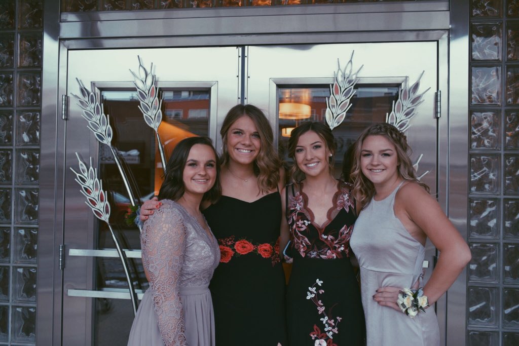 LyleMaggie's tweet photo. happy birthday sweetie 😍 love you soooo much I hope you had the best day 💕😇 https://t.co/TNZ1pGGQFT