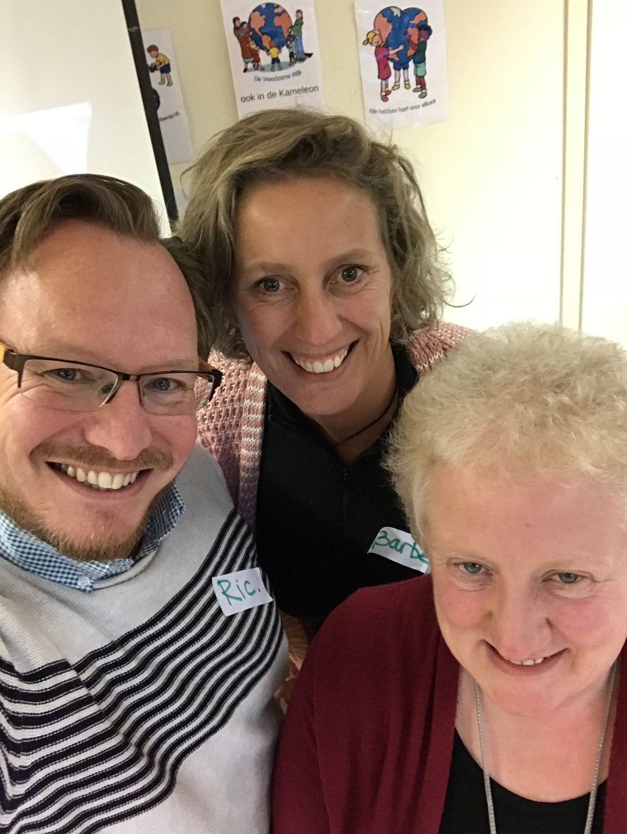 RicBerretty's tweet image. Dr Shelley Newstead @shelnews was in Nederland om te vertellen over haar visie op speeltuinen 'Playwork/PARS'. @barbemessing van Toink en ik hingen aan haar lippen. We hebben zin om de kennis in de praktijk te gaan brengen.