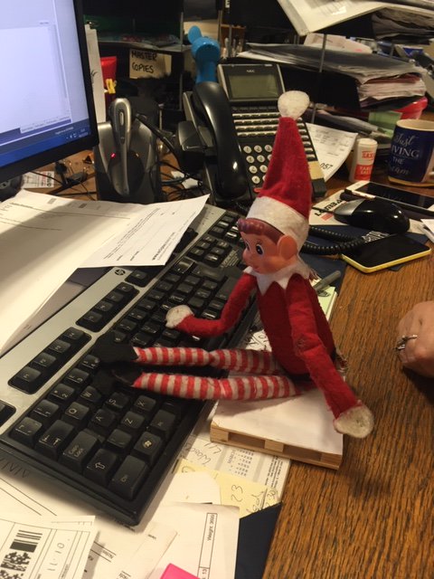 LombardExpress1's tweet photo. hard at work here, I feel like a slave! https://t.co/o6PcK36GJa