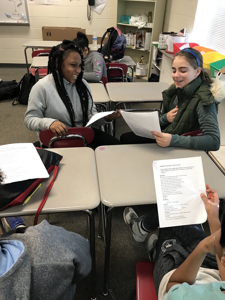 CColeman8_4's tweet photo. Thank you Salem PTA for bringing @burningcoaltc into our classroom! #SalemProud https://t.co/4XD9MF1D7T