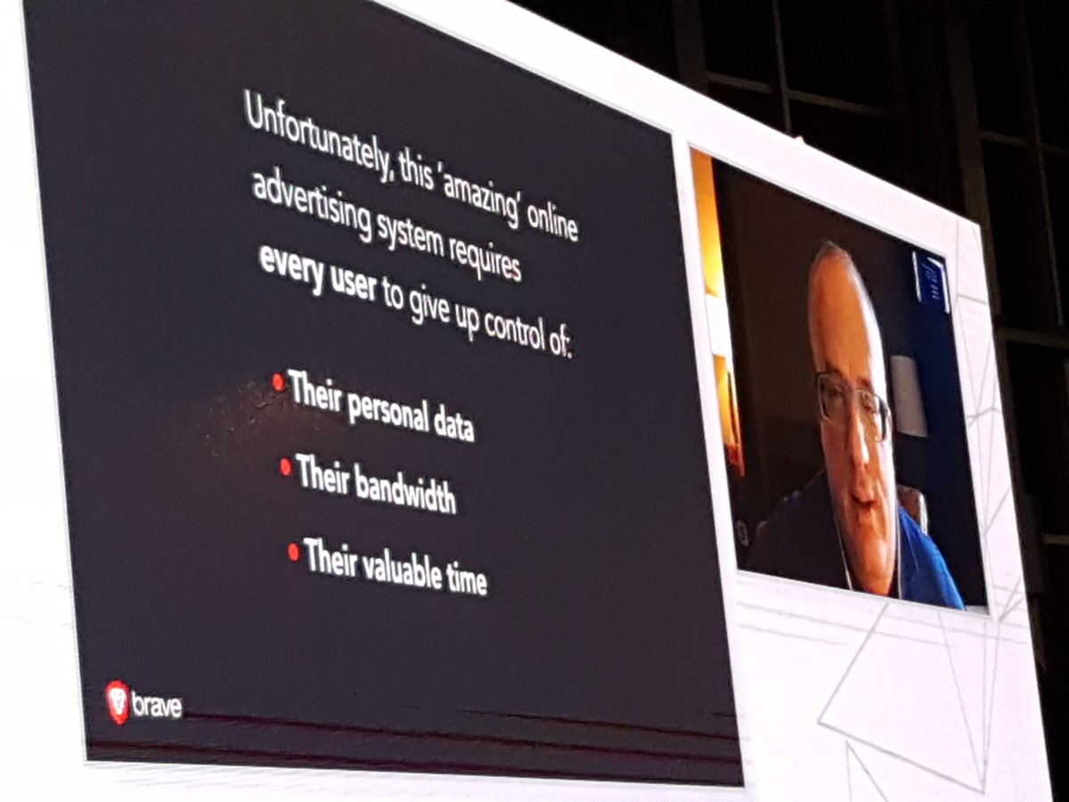 RalfScharnhorst's tweet photo. Dem digitalen Marketing die Leviten gelesen #DMT18 https://t.co/vZWlf9okDS