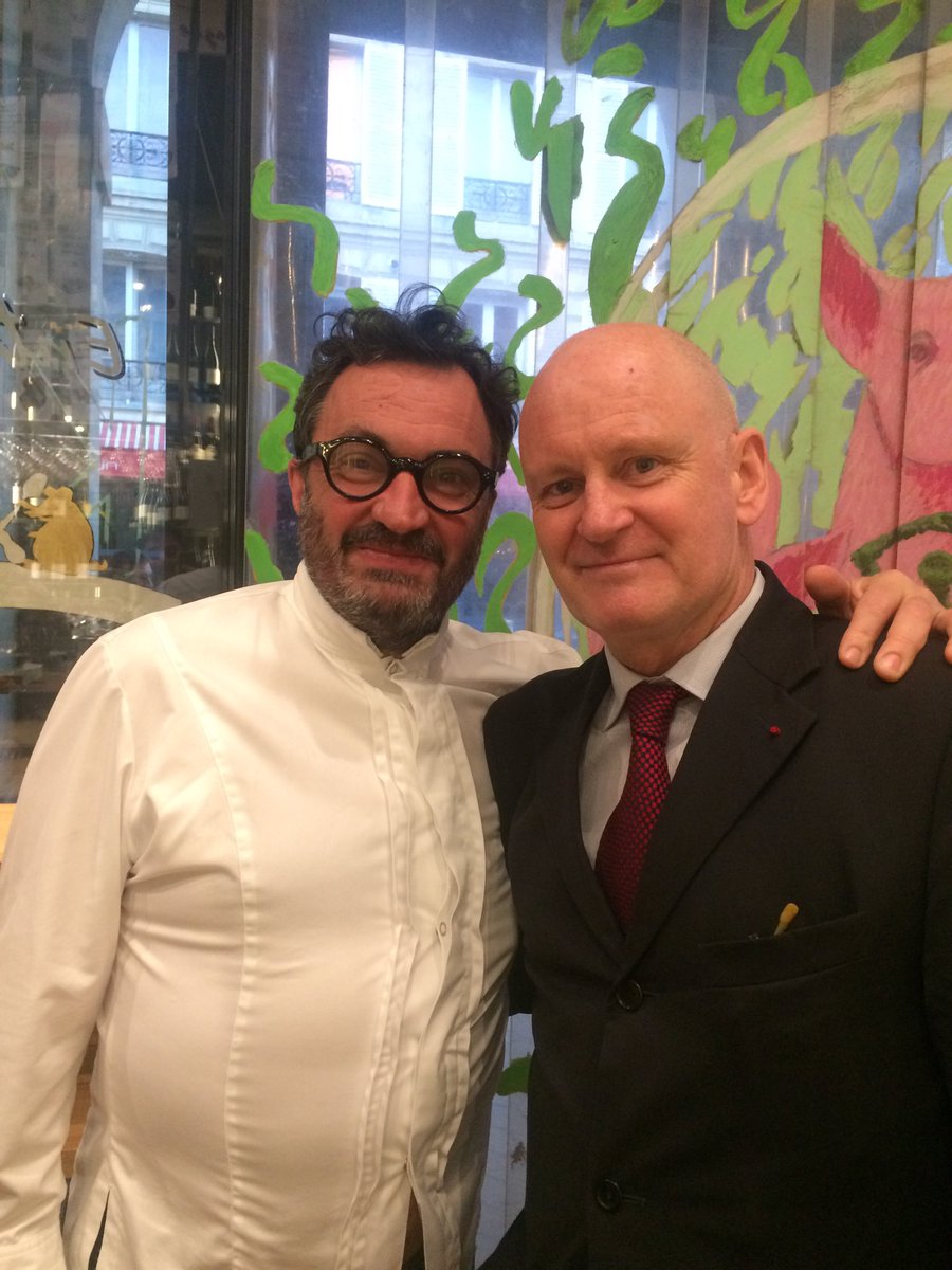 Avec Yves Camdeborde le fabuleux Chef ,culture culinaire ,au lancement du livre Le Vin de Sylvie Augereau ⁦<a href="/SylAugereau/">Sylvie Augereau</a>⁩ avec le soutien de François-Régis Gaudry .La défense des territoires et des métiers et de savoirs faire uniques ⁦<a href="/Anne_Hidalgo/">Anne Hidalgo</a>⁩ ⁦<a href="/egregoire/">Emmanuel Grégoire</a>⁩