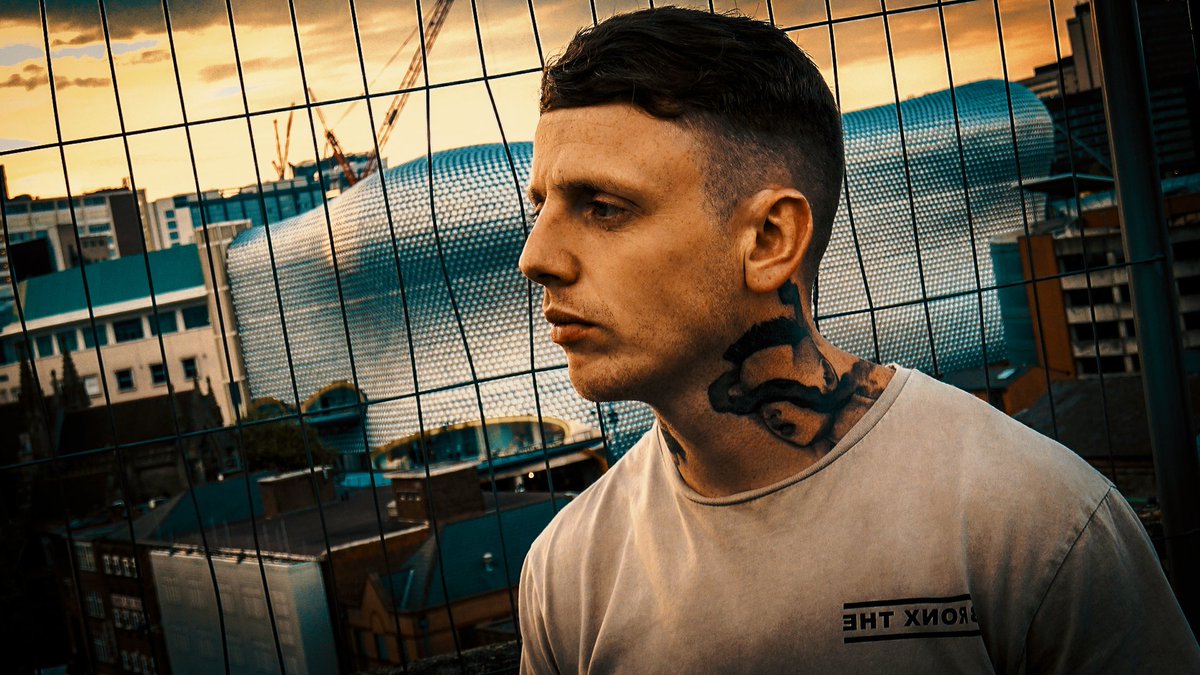NJTpromovids's tweet photo. Top 2018 indeed and here's a music video we filmed for UK hip hop artist CP Lee titled #NoTimeLike. Filmed in #Birmingham. Directed by @NickJTownsend. https://t.co/Zi2m0YlLjU
Follow @cpleemusic & please subscribe to his #YouTube for more music.
#ukhiphop #HIPHOPMUSIC #hiphop https://t.co/AOpbGHypNP