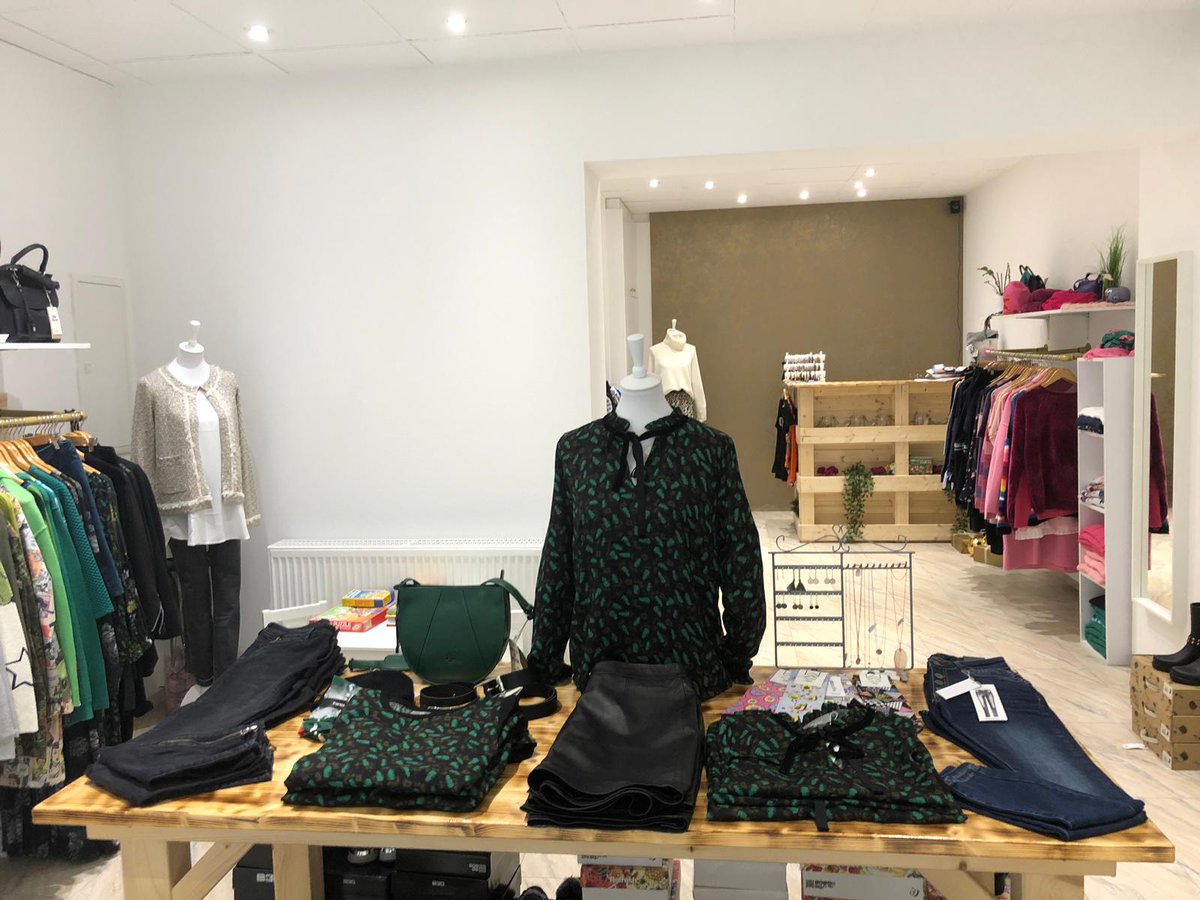 UuMacher's tweet photo. #UuM ist mal wieder on the road – diesmal in Neu-Isenburg zu einer Zielgruppen-Befragung👂
Und wieder zeigt sich: Der Input vom direkten User ist einfach Gold wert ! 😍Dabei hatten wir die Ehre, Manuela vom Herzlich-Shop zu interviewen ➡️https://t.co/EOEKdWk5zK Vielen Dank dafür! https://t.co/vA5LiKQBqU
