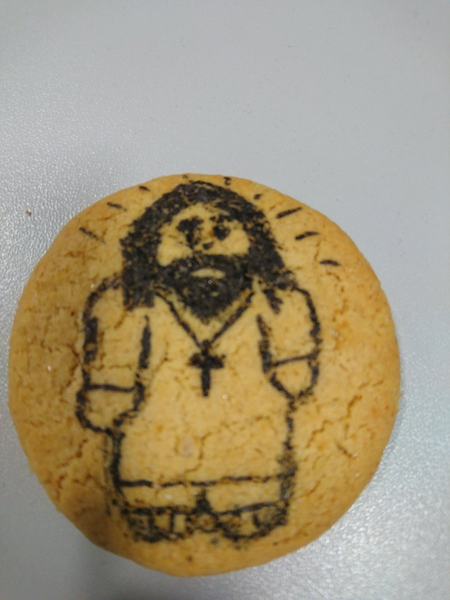 mirren39's tweet photo. I'm Back, I'm Bigger, I'm Badder. Jingerbread Jesus has risen! https://t.co/bial6636Y6