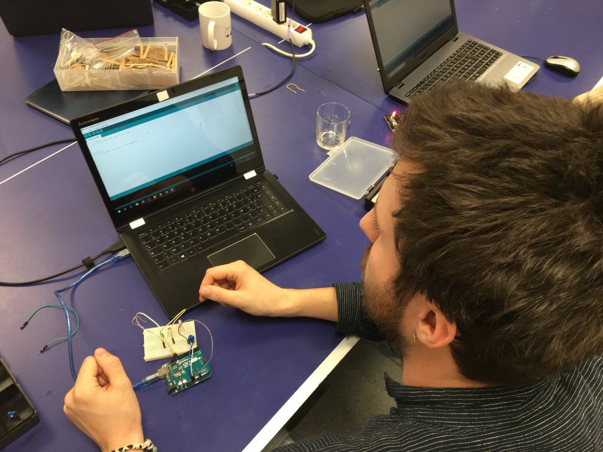 Emmanuelle Roux tweet media