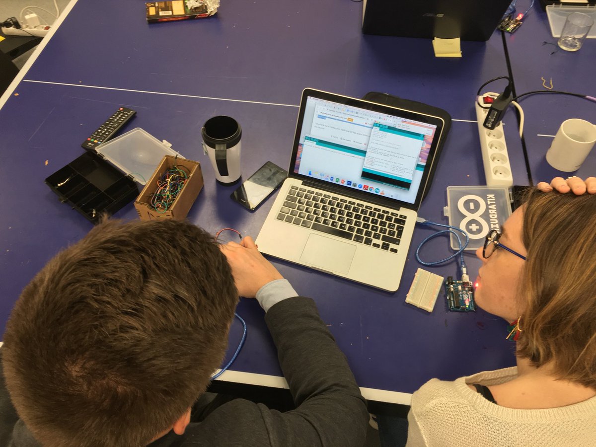 Emmanuelle Roux tweet media