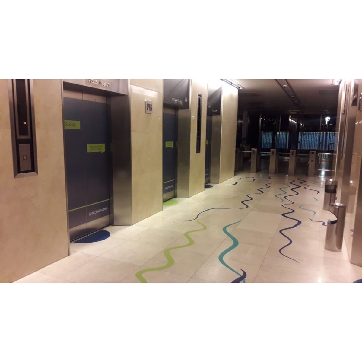 _urbanline's tweet photo. #Restyling de interiores para el @banco_patagonia. Podes ver el trabajo completo acá: https://t.co/b6inTLVSVv
📧 info@urbanline.com.ar
☎️3976-6700 / 2131-7694
📍Ramos Mejía
#marketing #branding #logistica #diseño #banners #vinilos #corpóreos #grafica #plotter #impresiones https://t.co/V0XiKbpsxh