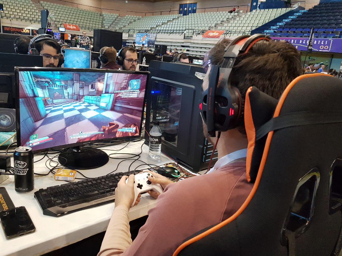 Ryo_978's tweet photo. Pues he probado las sillas en @BattleseatG en la @murcialanparty y la verdad que son bastante cómodas #BATTLESEAT #MURCIALANPARTY https://t.co/9NUY4AkF2P