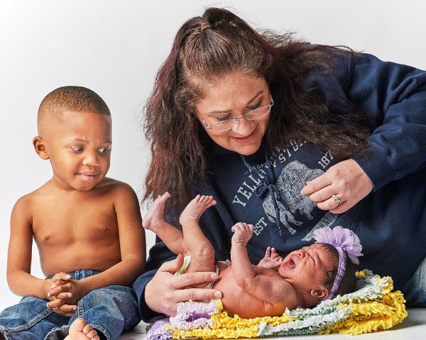 PositiveImagesC's tweet image. We know there can be many obstacles, expenses &amp;amp; hardships during the holiday season. This is why we are accepting nominations for a deserving family who would love a new family portrait but might not be able to commission one. Nominate a family today! surveymonkey.com/r/RM62LRB