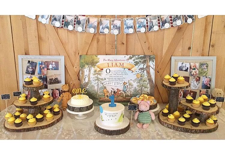 Sassi_Cakes's tweet photo. “Sometimes the smallest things take up the most room in your heart”-Winnie The Pooh #sassicakes #cupcakes #cake #winniethepooh #bumblebee #firstbirthday #party #desserttable #catering #display #farm #foodtruck #cupcaketruck #buffalo #delivery #pinterest #pinterestworthy https://t.co/krz9iXh7XY