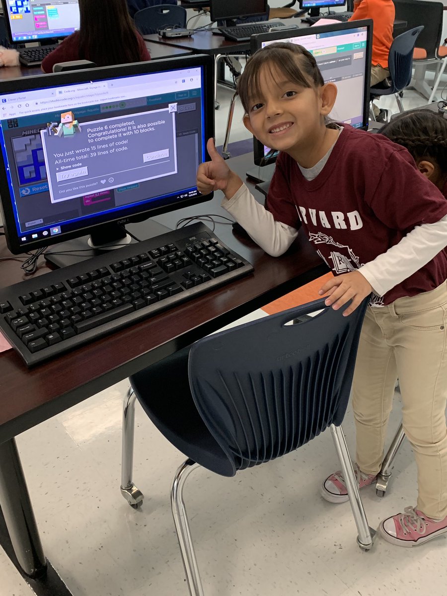iguerr_JaneHamb's tweet image. Coding with the owls!
#hour_of_code #MREOwls