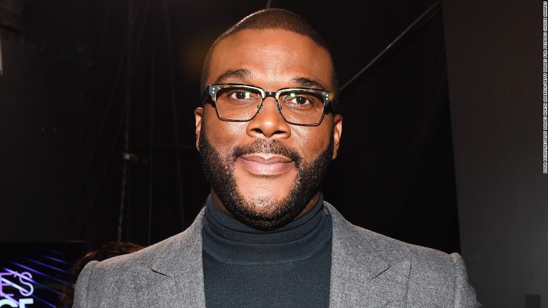 CNN's tweet photo. "God Bless, go get your stuff, Merry Christmas": Tyler Perry pays off more than $430,000 in layaways at two Atlanta-area Walmart stores ahead of Christmas https://t.co/f3iymB3lQF https://t.co/Gm4hX6UdKN