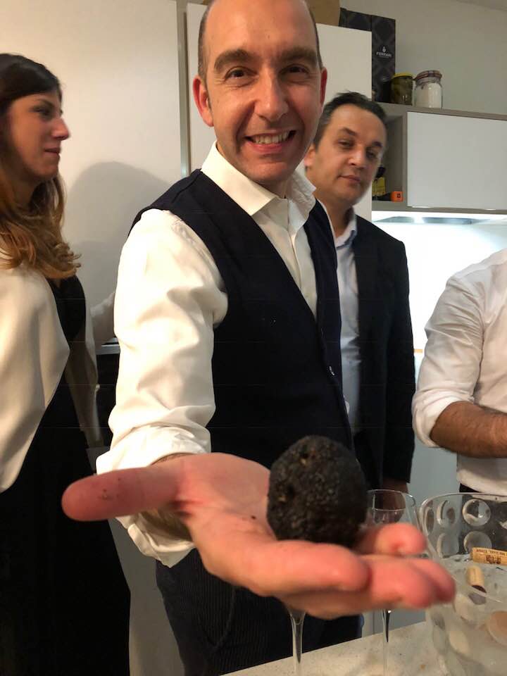 WaterstoneM's tweet photo. Truffles brought from @PalazzoSeneca in #Norcia, salami, formaggio, great, company, gorgeous #views and lots of laughs in the "Italian Job Suite" at #ILTMCannes. 🇮🇹 #MomentsThatMatter https://t.co/5LXxm2ox0W