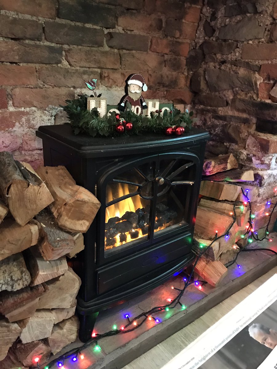 Samantha tweet media