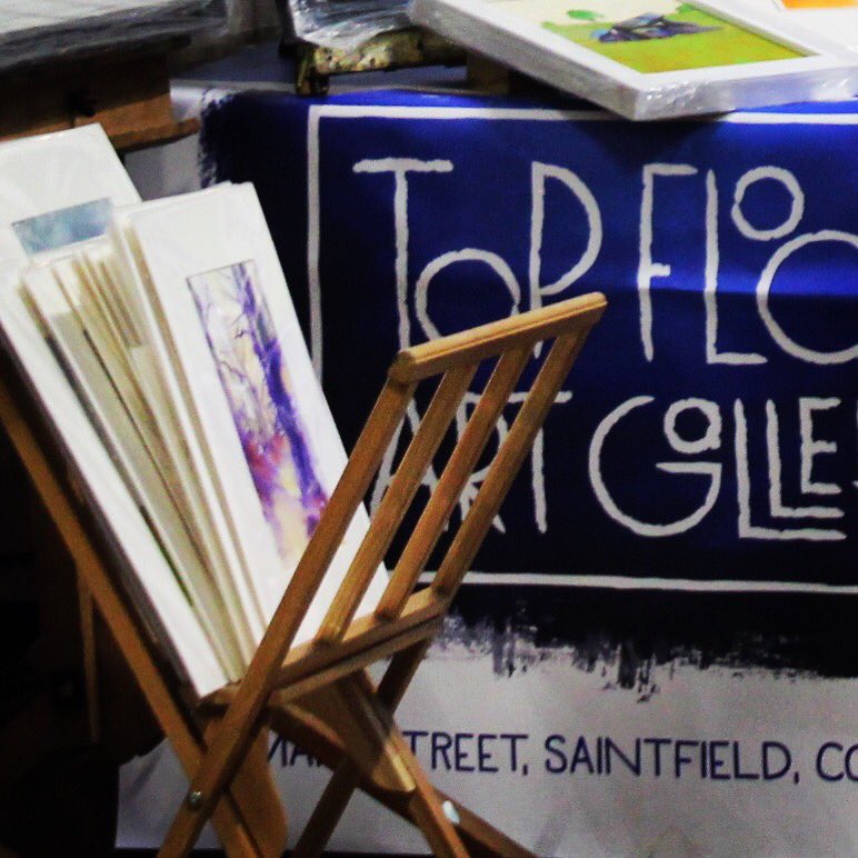down_arts's tweet photo. Add #StGeorgesMarket to your list of great weekend gift buying locations, with a fabulous selection of art and craft items on offer. Stephen McClean @TopFloorArt will be there (Sat &amp; Sun). Visit for #perfect presents #coffee #music #coveredmarket #andmore #placestovisitbelfast https://t.co/kY2Cm6OrNB