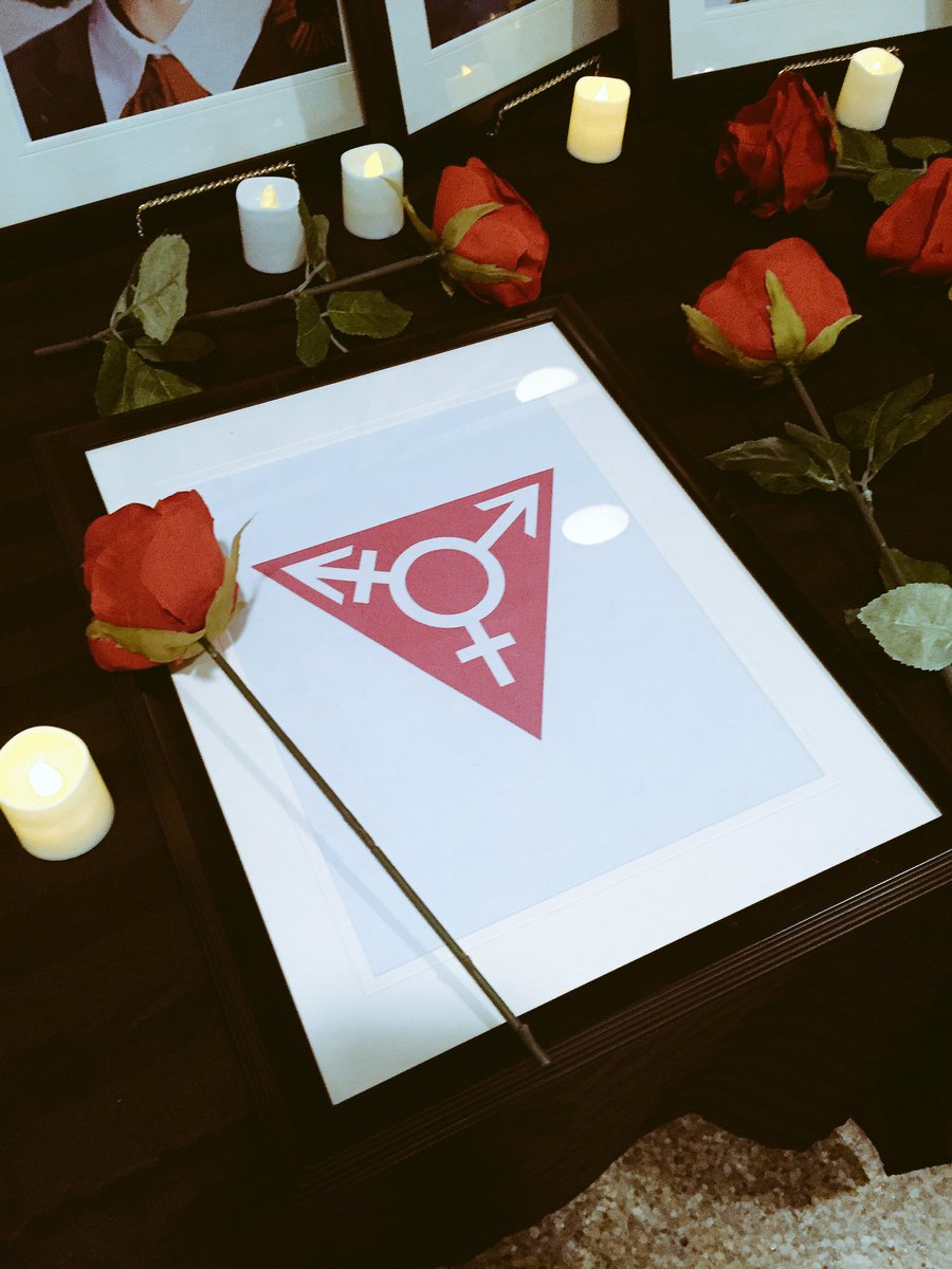 oscar_stam's tweet photo. Today is December 6th.  The students and staff at Bloor remember the lives of the women killed in the montreal massacre, and have a moment of silence to reflect on how we can continue to make changes to end violence towards women, indigenous and trans lives.  @tdsb #December6 https://t.co/iWcsOtvin5