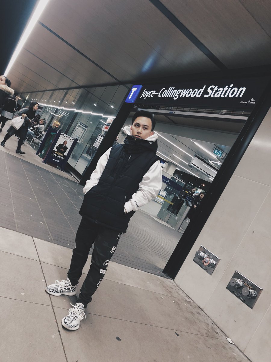 lilbreeeeezy's tweet photo. Sup. ⚪️⚫️ https://t.co/jZclj1KLpk