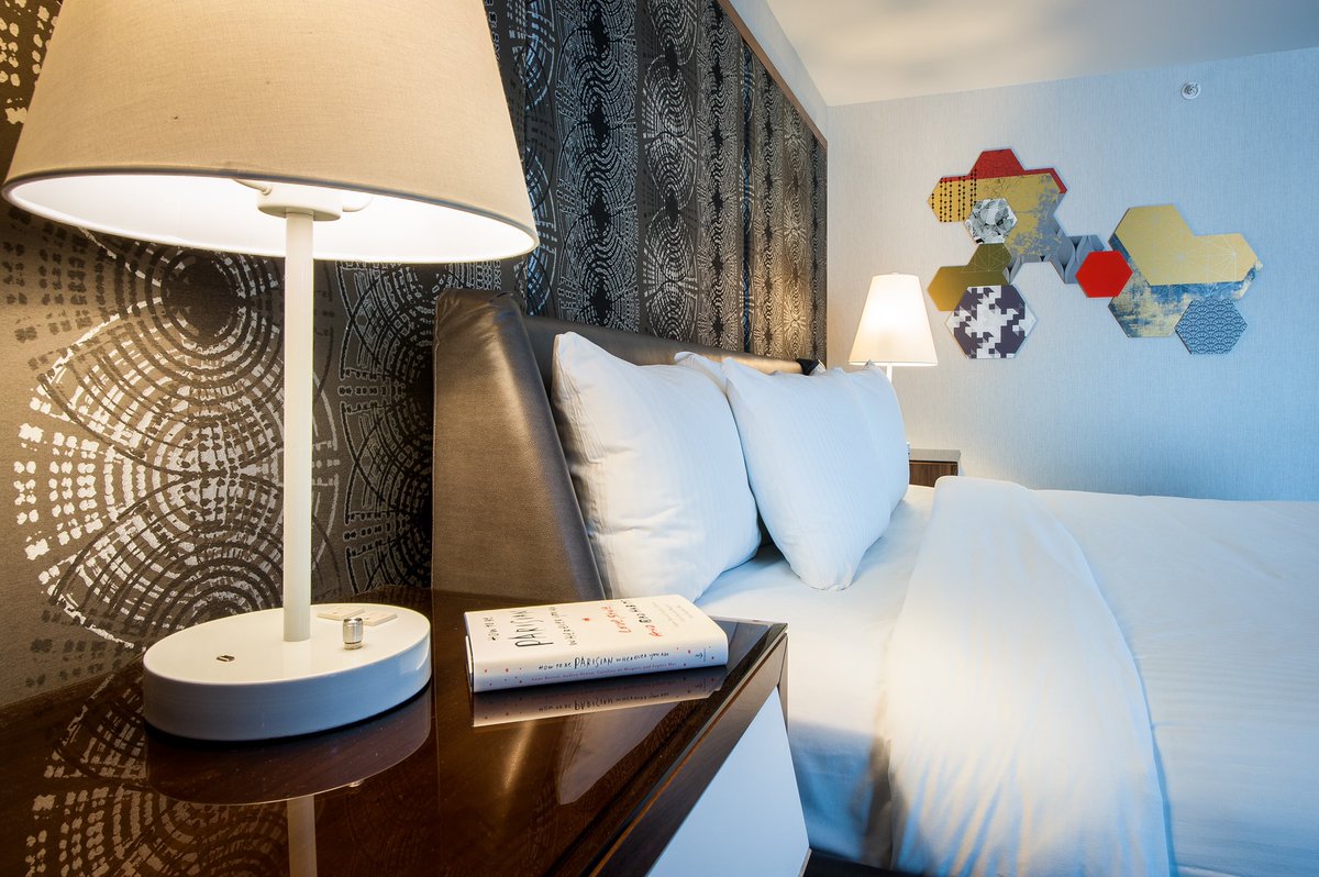 HotelArtsYYC's tweet photo. 10 reasons out of town guests (and you) need a check-in over the holidays.
Number 1 - Santa will still find you!
https://t.co/xLCK6tyJDi
#YYCHolidays #Staycation #Vacation https://t.co/gobooHmoC3