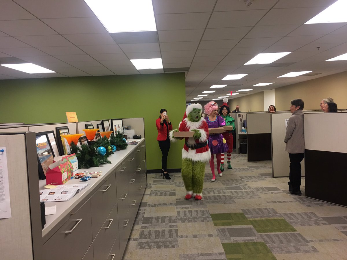 sdtaconnect's tweet photo. What a horrible surprise from the Grinch! Thanks @Padres @PetcoPark team for the awesome @donutbar treats! Happy holidays!!! https://t.co/2dPb58yLqi