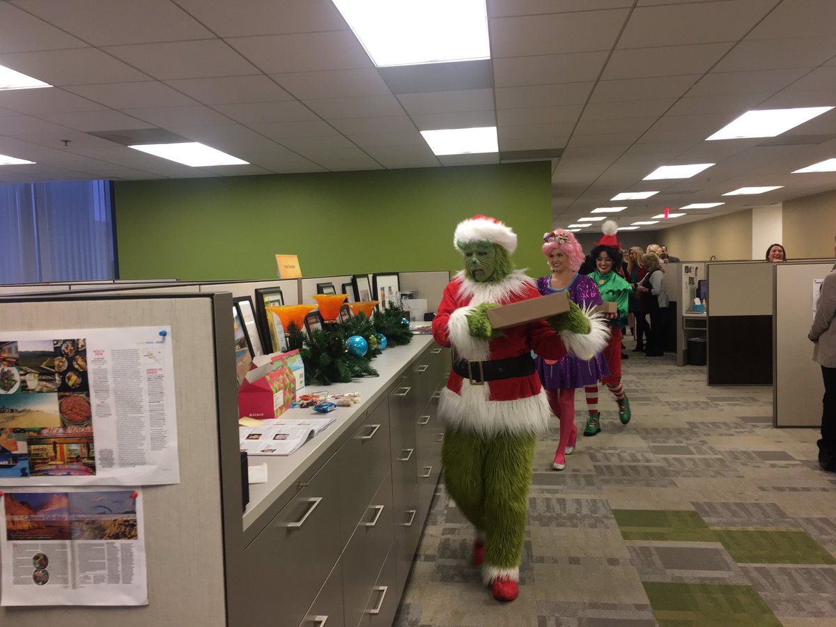 sdtaconnect's tweet photo. What a horrible surprise from the Grinch! Thanks @Padres @PetcoPark team for the awesome @donutbar treats! Happy holidays!!! https://t.co/2dPb58yLqi