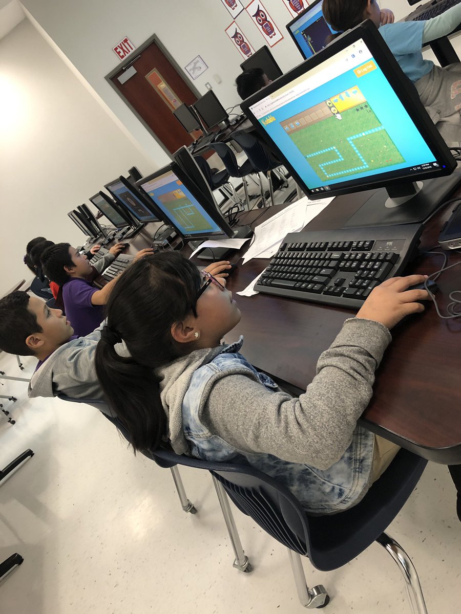 RContreras_JCE's tweet image. Learning coding skills with @kodable 👨🏻‍💻👩🏻‍💻#hourofcode2018 @MRidge_ES 🦉