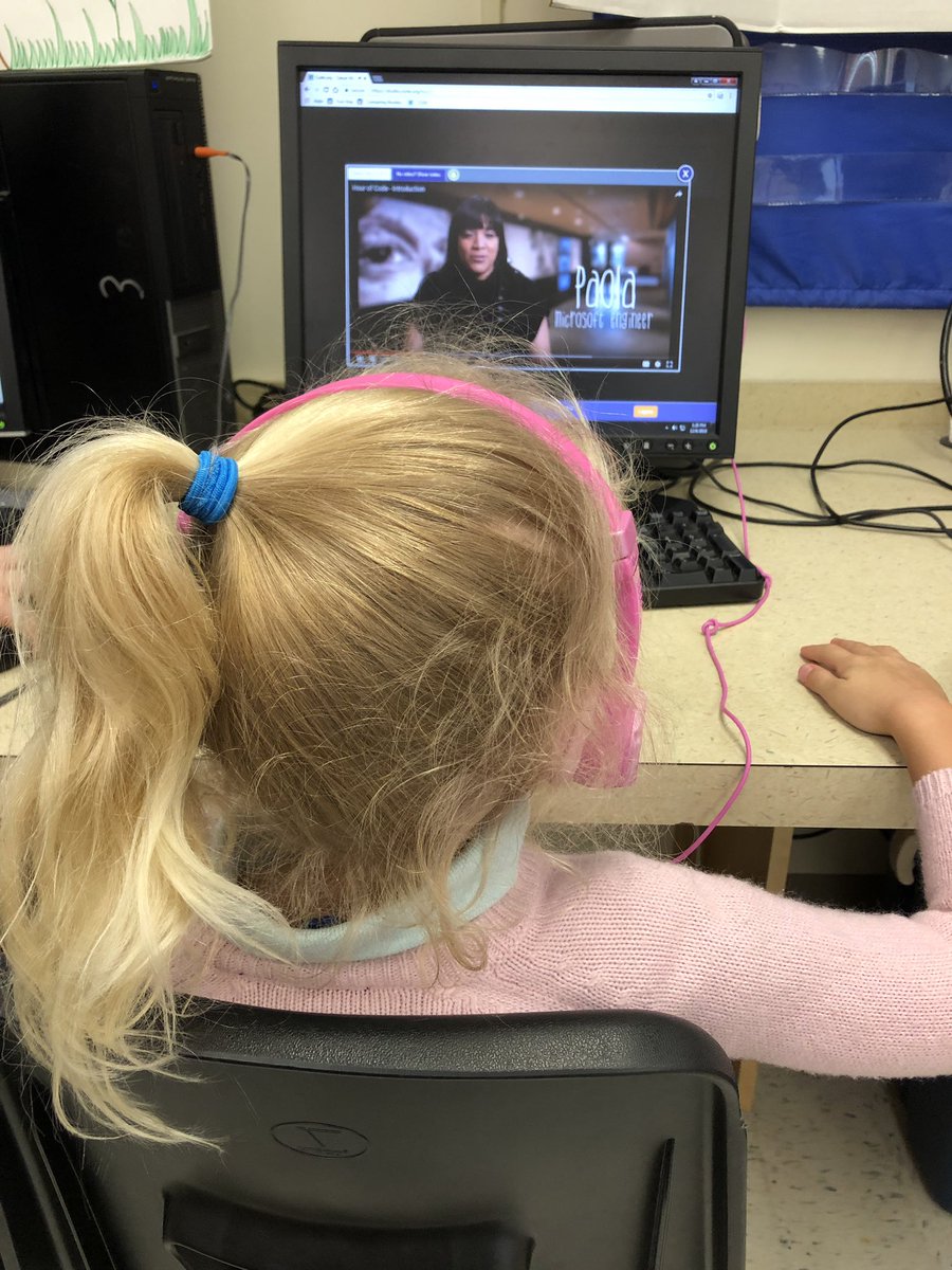 MrsValentinPBC's tweet image. The best part of coding is getting it wrong and watching the kids be persistent in solving the problem #HourOfCode #pbcsdCODE #GirlsWhoCode