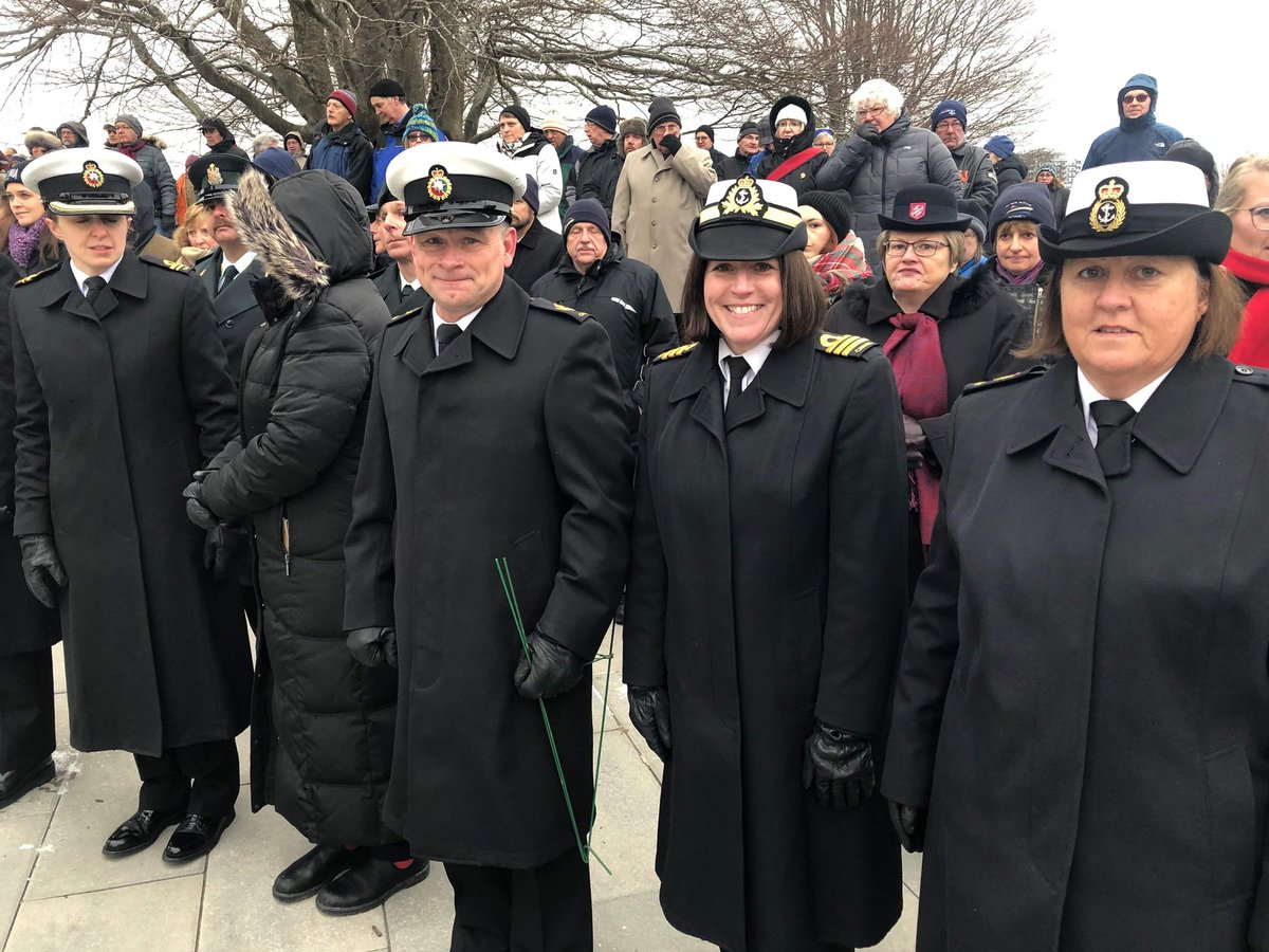 HMCSScotian's tweet photo. It's been 101 years ago today that two ships, the Mont Blanc and Imo, collided in the Halifax harbour causing a catastrophic explosion killing almost 2000 people. HMCS SCOTIAN commemorated the Halifax Explosion at Fort Needham Memorial Park and in Dartmouth.#RCNavy https://t.co/p99Y6eo2vt