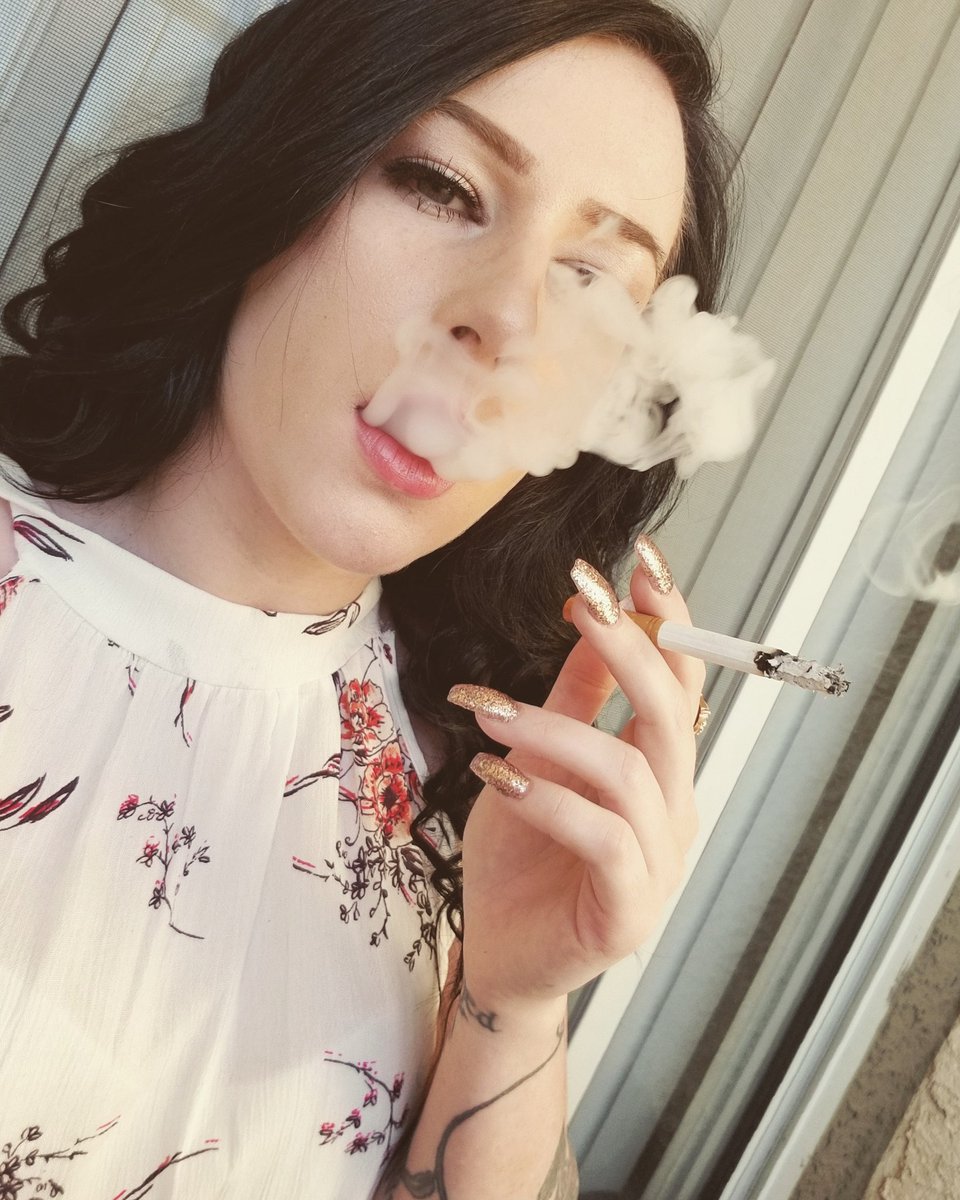 HaileyGold5's tweet photo. Hey babes!💞 buy a video and get 1 half off &amp; get my snap for $10 off!!!
🌟🌟🌟limited time only🌟🌟🌟

DM me if you are interested😘 https://t.co/zomjRNn789