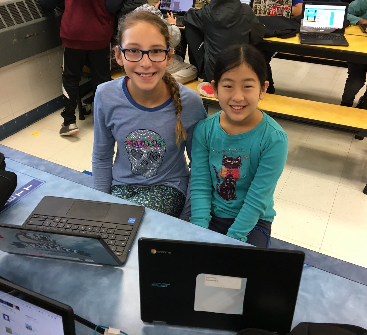 Mrs_Storz's tweet photo. HES celebration of the #HourOfCode  continues with our 5th grade Code-a-Thon! @HES1929 @codeorg https://t.co/VrzJVcf15F