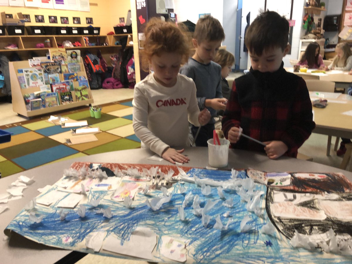 Robyn1Dawson's tweet photo. Continuing our learning through play and student led research. What do animals do in the winter? @MsBlackburn1 came to @Riversideps and we read Over and Under the Snow. Ss asked questions, conducted research and concluded their own findings @seanandlorihar1 https://t.co/Vxq4S3XB4t