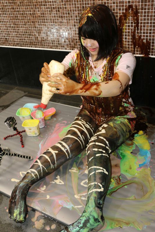 SploshDating's tweet photo. #wetandmessy #sploshing #wam Wet and messy fun. https://t.co/bOf7LFpxtm