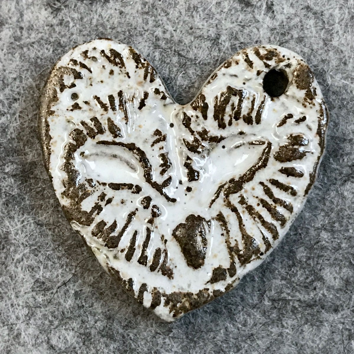 AllegoryGallery's tweet photo. It's National Shop Local Artists Week! Our great friend, Gina Chalfant, was our first guest on our podcast! You can get her beads both in store and online! 

https://t.co/Cv319McHlj 

#ShopLocalArtistsWeek #beads #beading #ligonier #pittsburgh #ginachalfant #porcelain #pottery https://t.co/sov99TUb1E