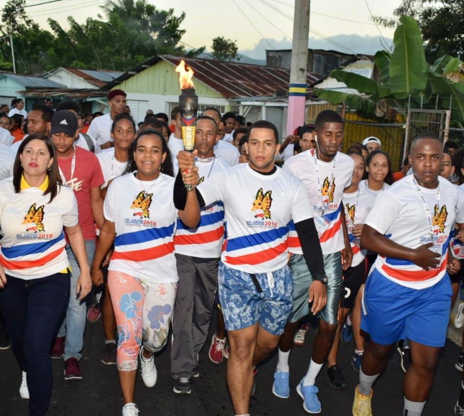 ashlie_mateo's tweet photo. Hoy inician los Juegos Nacionales!
@rosamarte12 
@Elreydelaradio 
#ApoyoLosJuegosNacionales https://t.co/XU8CoLZmrh