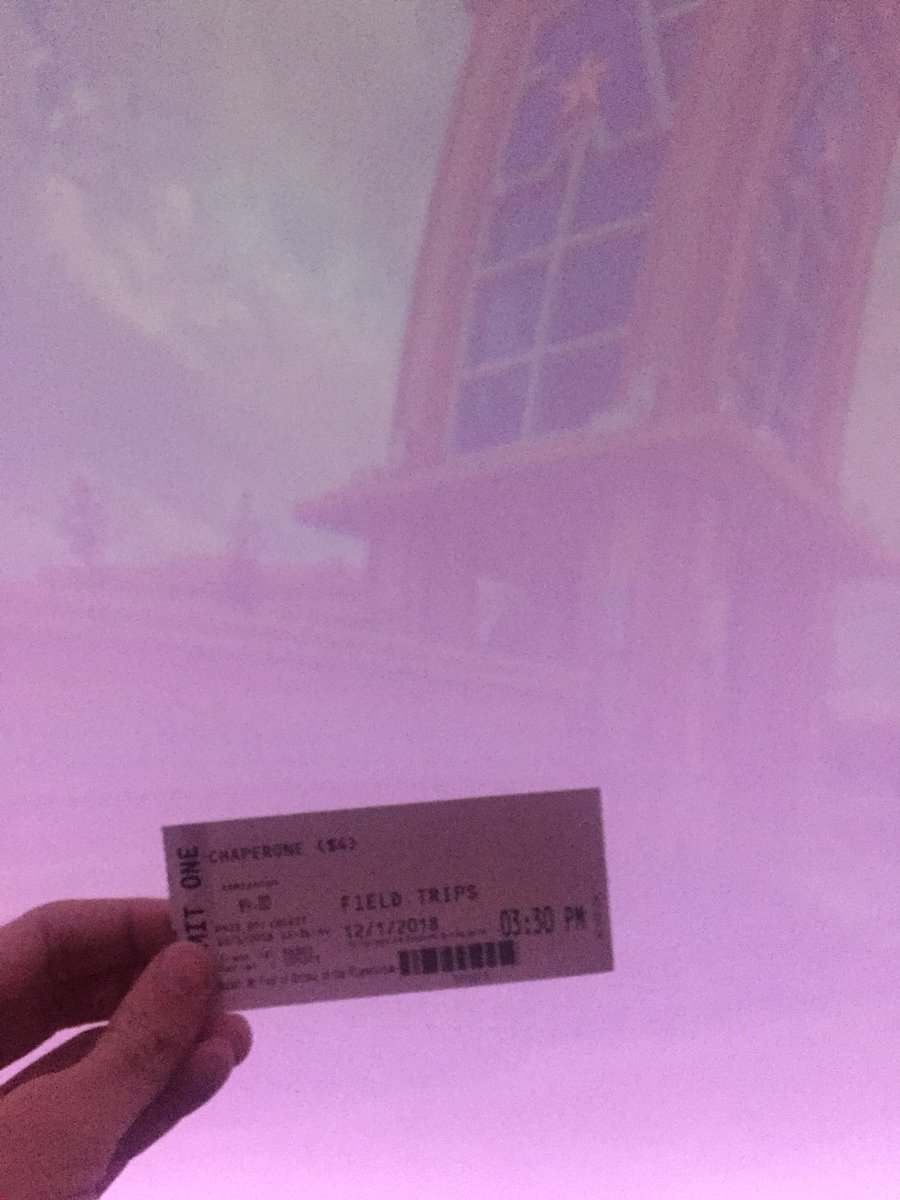 jmw47033's tweet photo. UTA Planetarium. The video was really cool! #loveastro @MattSheldon12 @ambarnes8 https://t.co/kBFJomhCRU