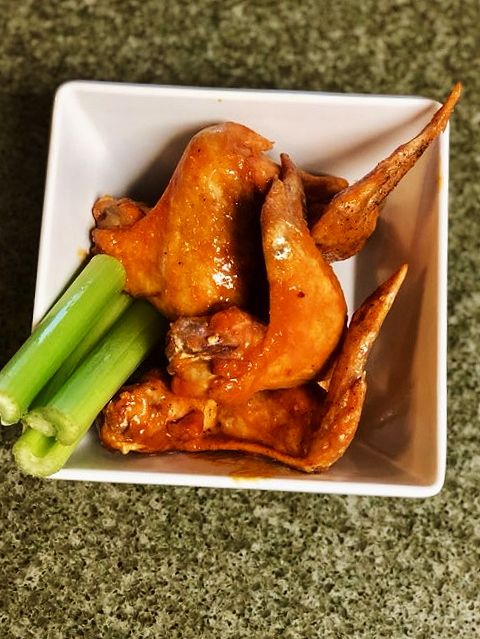 CityHouseMN's tweet photo. Tonight is Trivia Night at #RRKBraemar at 7pm and we have a delicious wing special for the evening! We are offering half orders for $8 and full orders for $14 with buffalo, teriyaki, dry rub, and honey BBQ for sauce options. Perfect for sharing with friends during trivia! 😀 https://t.co/fMpGXkFQL7