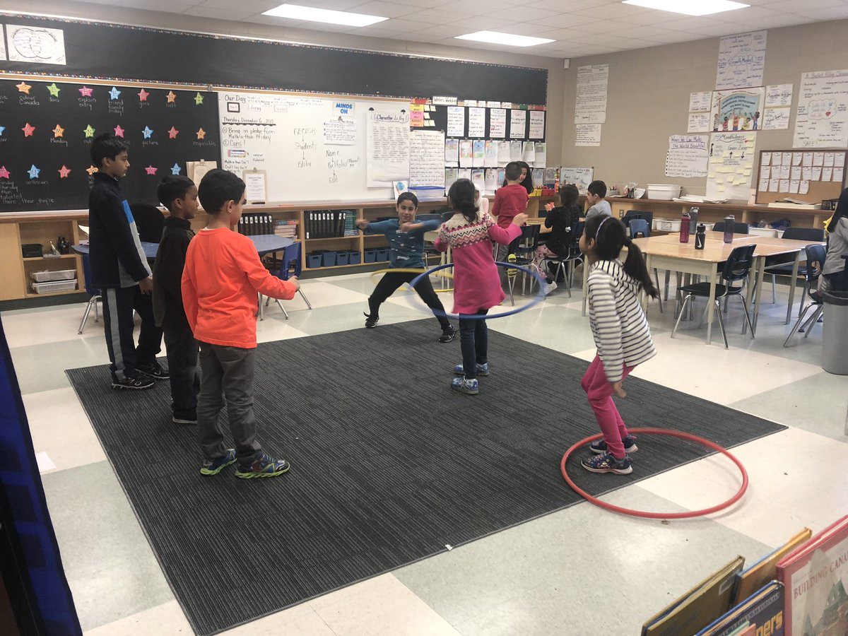 MrsTDugan's tweet photo. Forces! Using hands-on activity centres as a diagnostic assessment of student understanding! #scienceforall #reflectionoflearning @msmcgrayne @mrsclisi @northwoodps https://t.co/T9DdL9mjT1