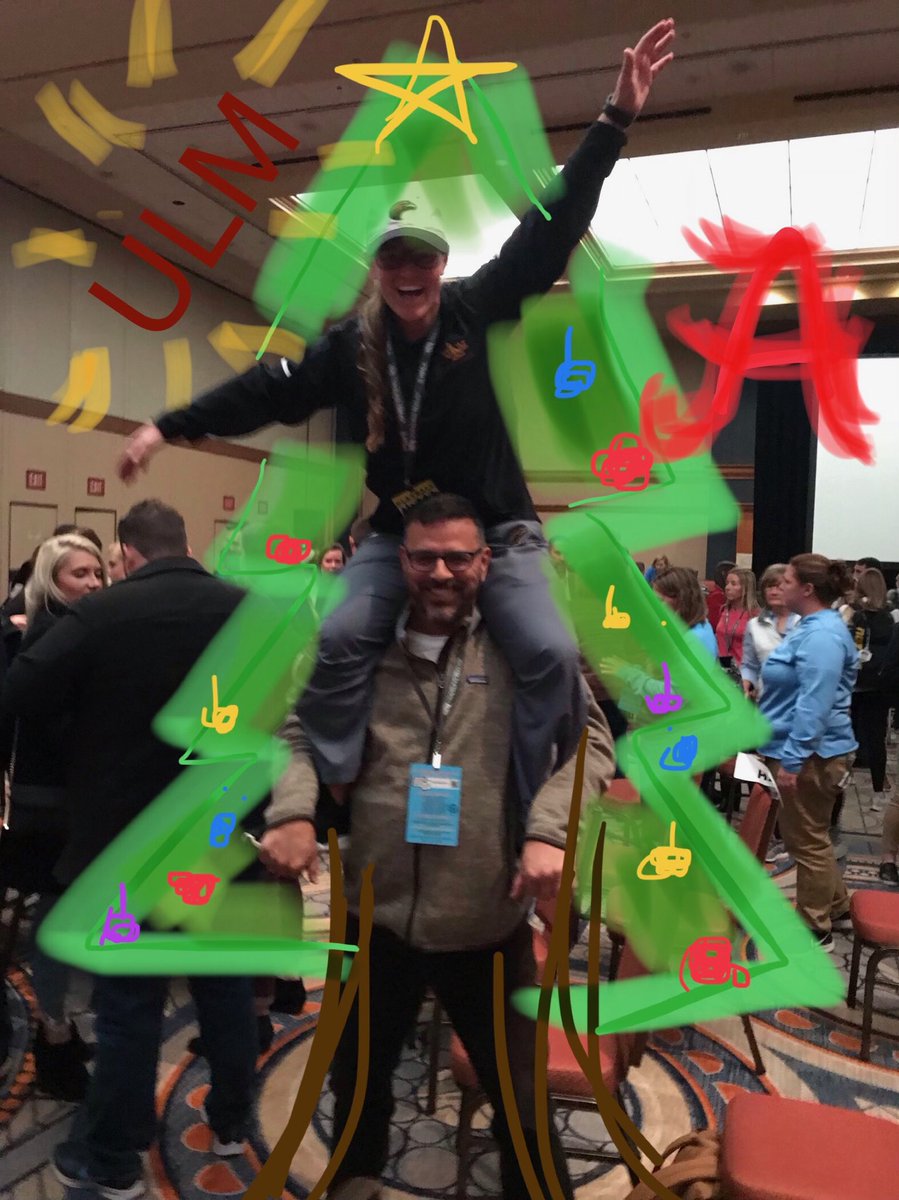 molly_fichtner's tweet image. All I want for Christmas is a picture with a Hall of Famer! ⁦@UACoachMurphy⁩ ⁦@NFCAorg⁩ #CoachingTree #NFCAPLAYBALL