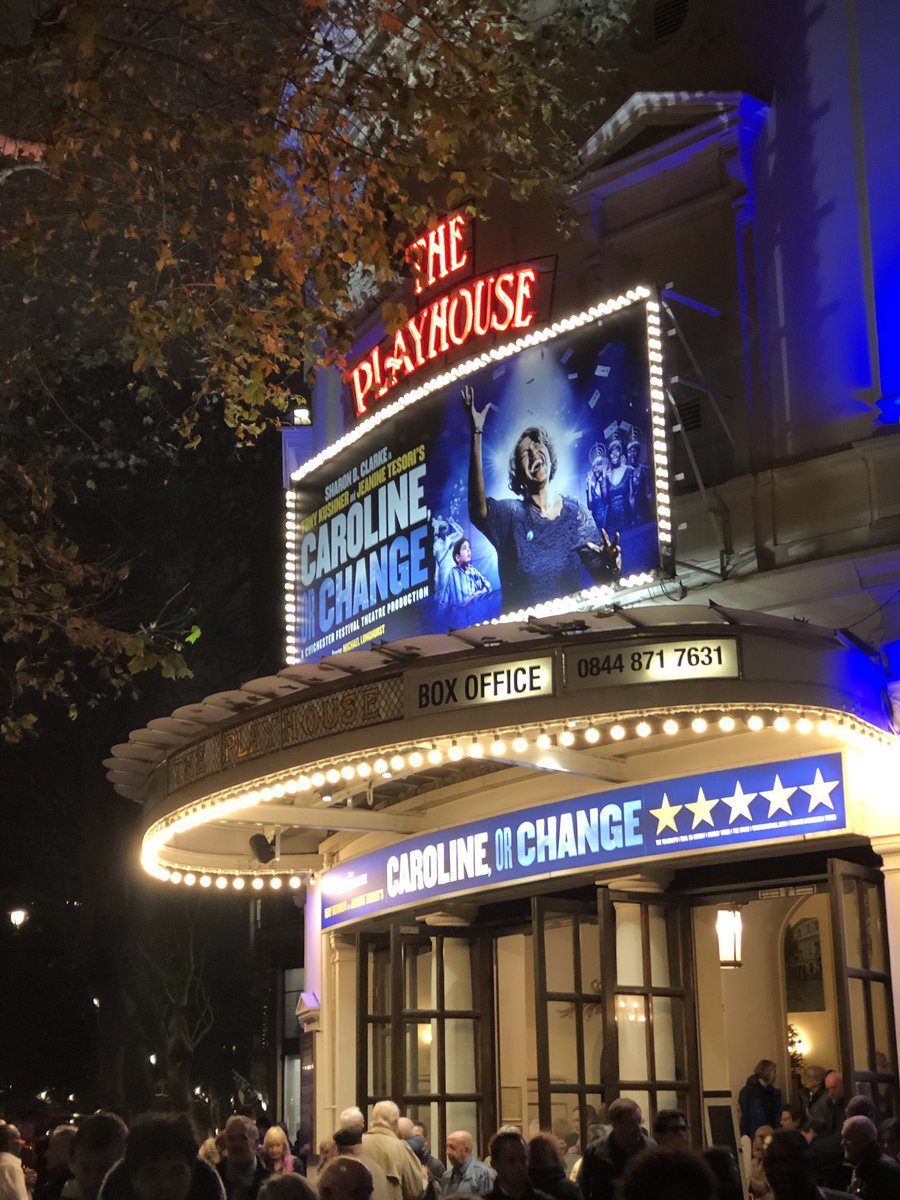 MissJasmineKerr's tweet photo. The poise of #SharonDClark and The Voices in @carolinewestend are Glorious! Entertaining and touching! 👏🏽👏🏽👏🏽👏🏽 https://t.co/KzUi8xNt7O